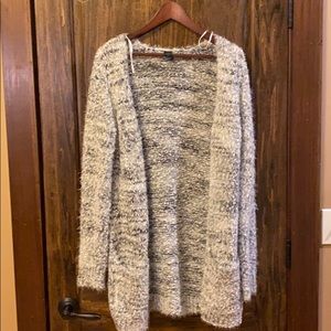 Cute long Stitch Fix Sweater size M